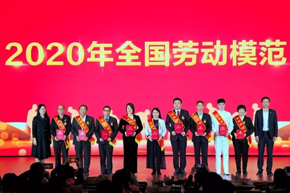 广州榜样，真燃！201211304.png