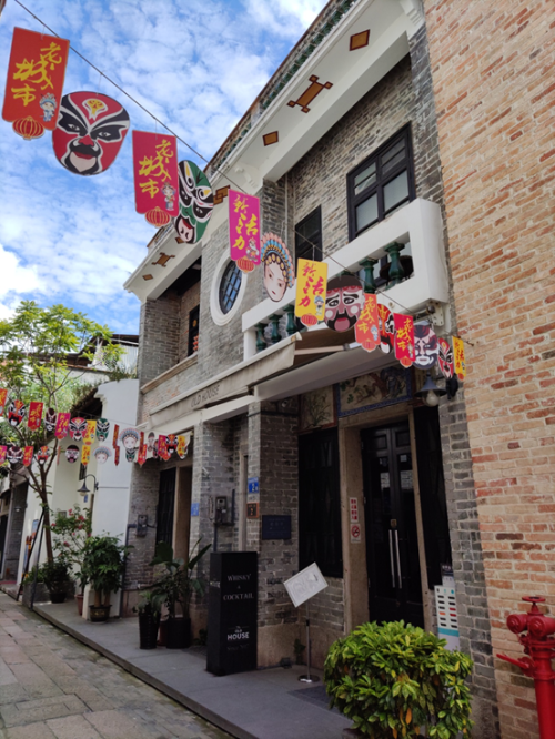 广州市城市规划展览中心_2022-02-01_广州市规划和自然资源局局长吴扬：老城市新活力要规划引领，两条腿走路1343.png